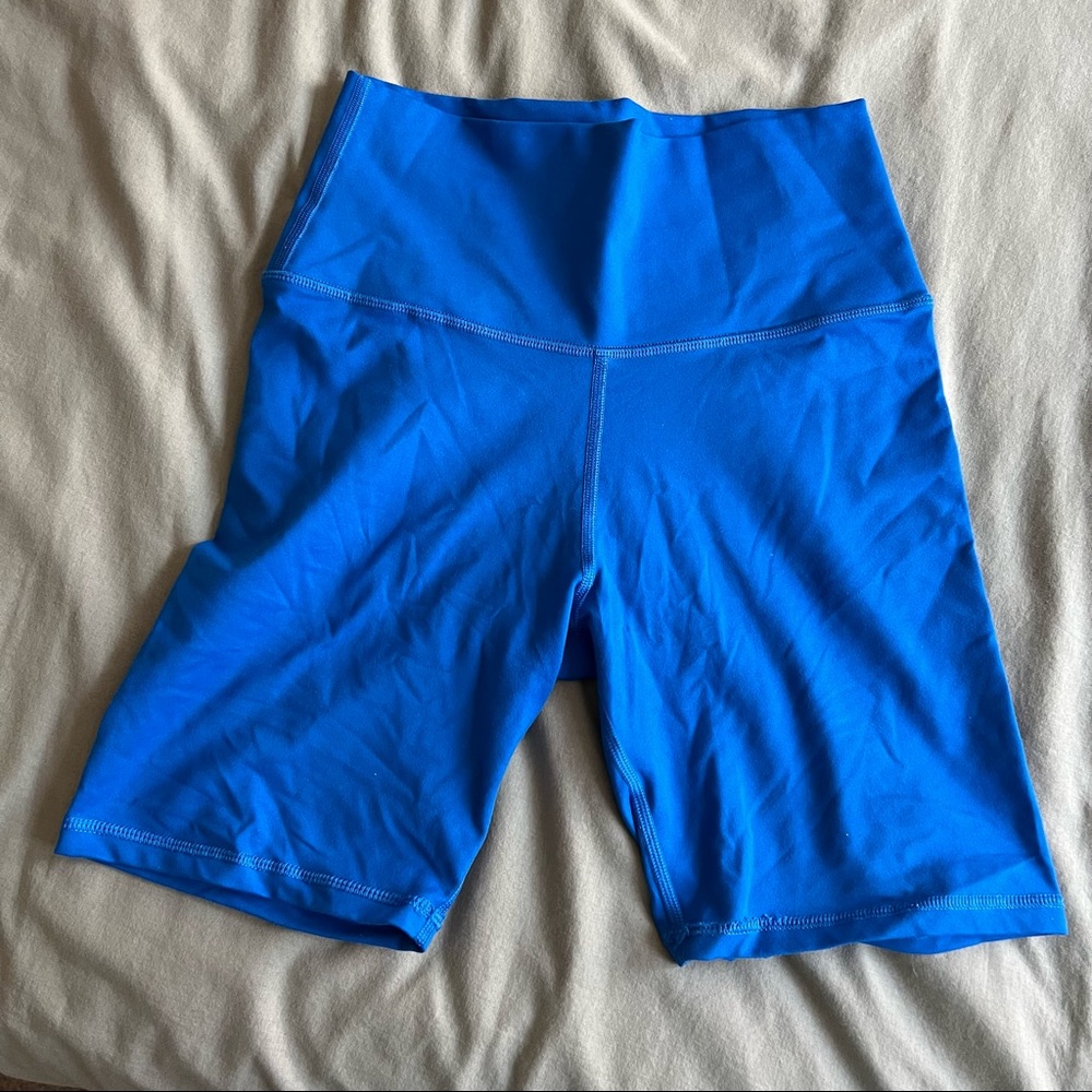 Blue Aerie bike shorts - size M